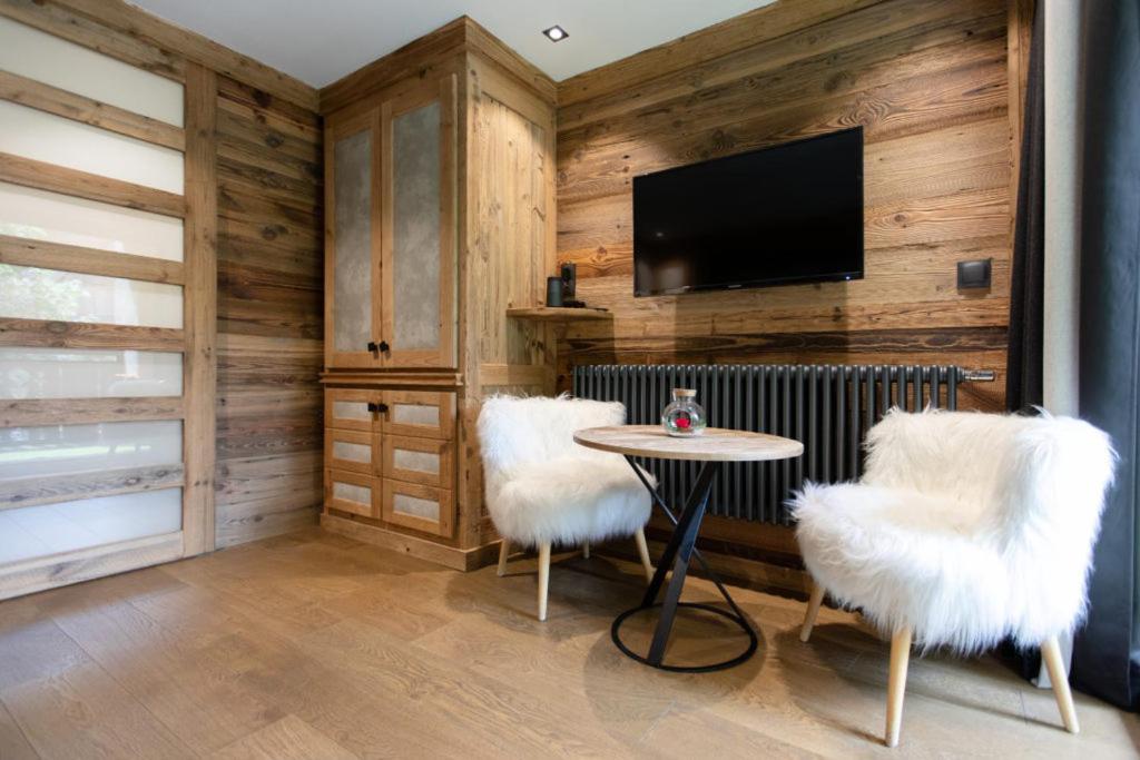 Hotel Les Peupliers Courchevel Eksteriør billede